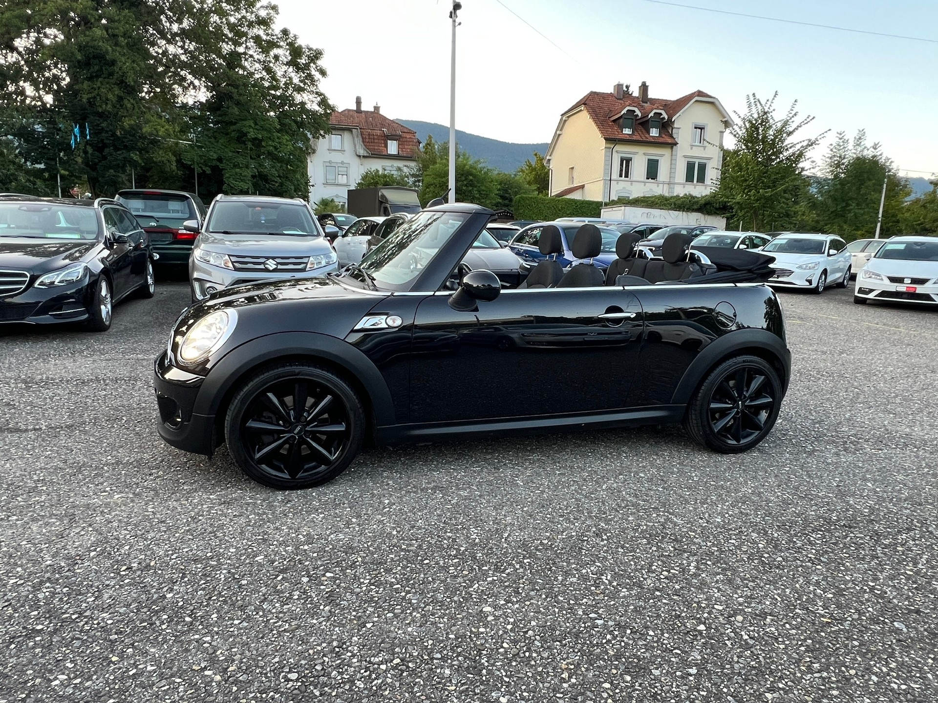 MINI Cooper S Cabriolet-image-3