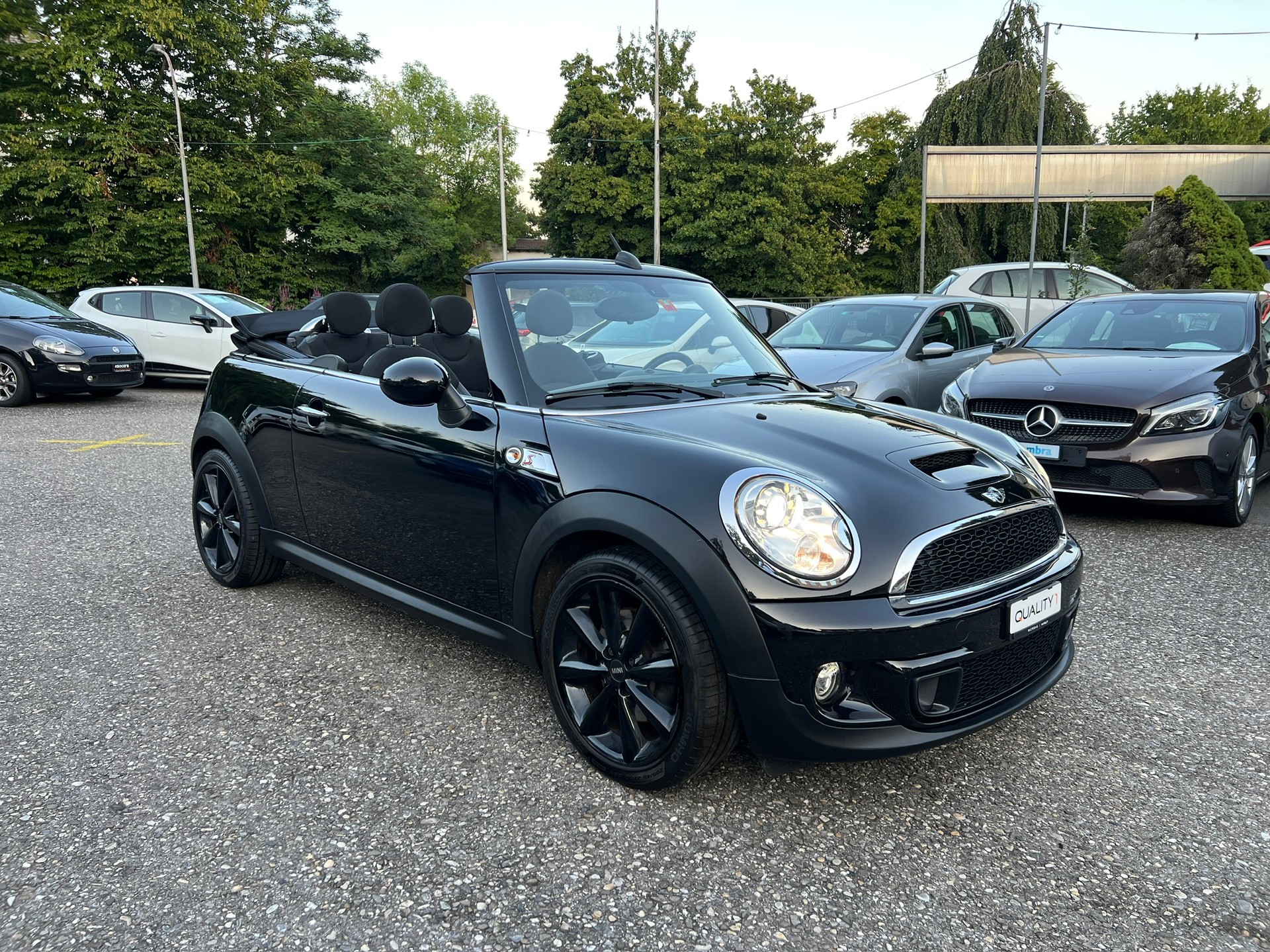 MINI Cooper S Cabriolet-image-6