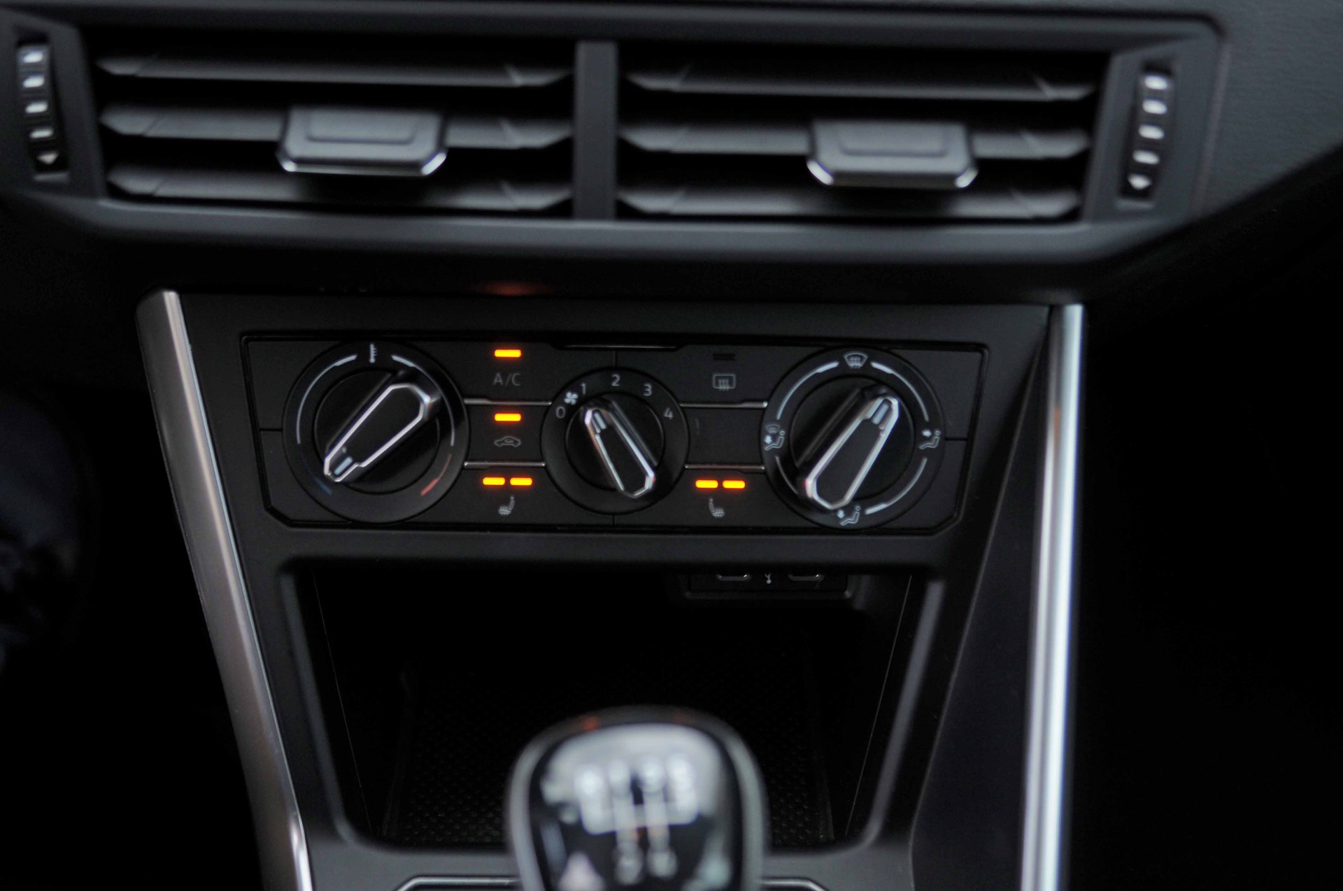 VW Polo 1.0 TSI Life-image-13