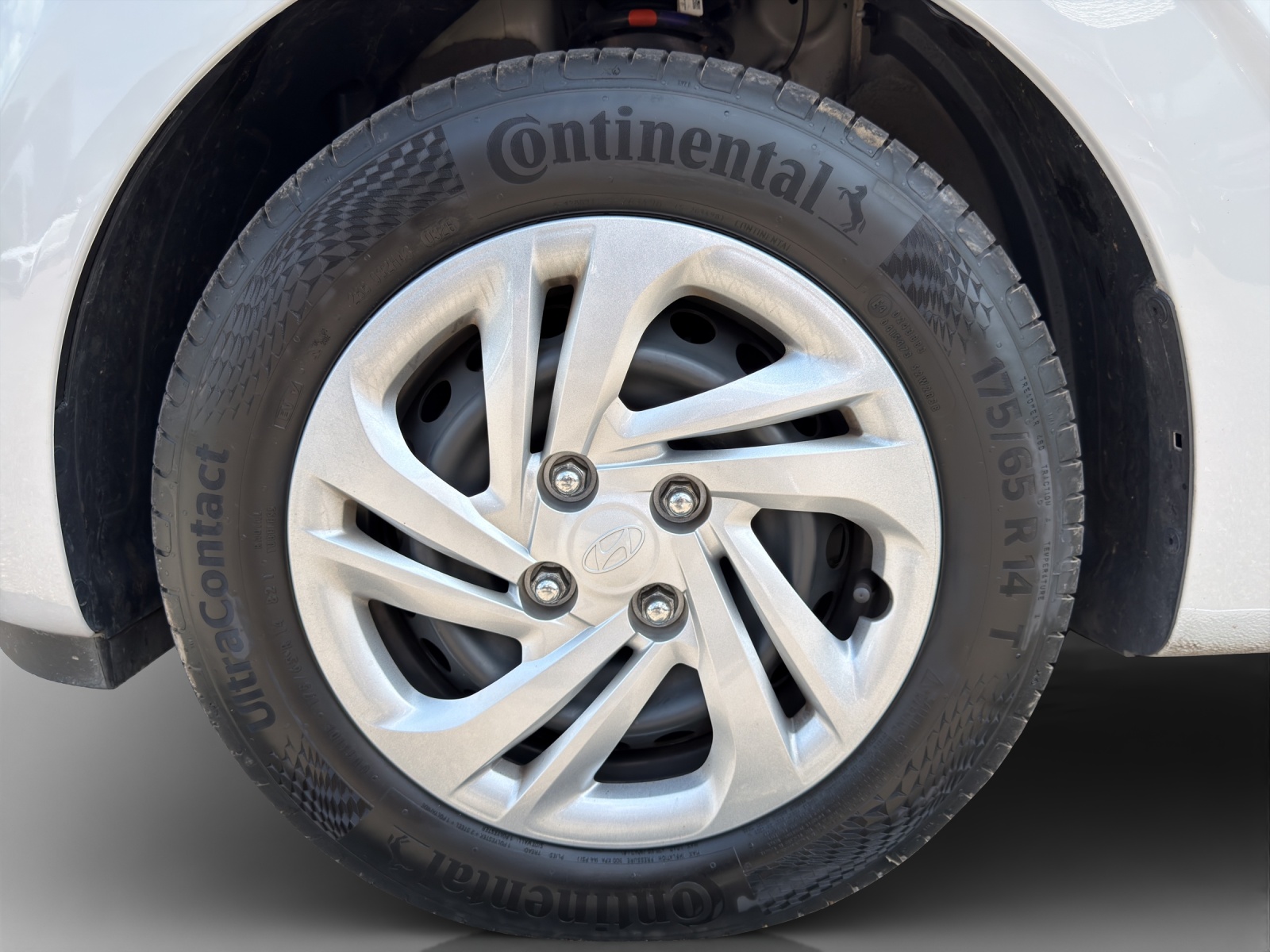 HYUNDAI i10 1.0 Origo Automat-image-15