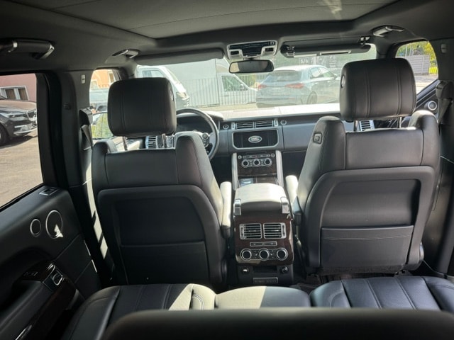 LAND ROVER Range Rover 4.4 SDV8 Vogue Automatic-image-7