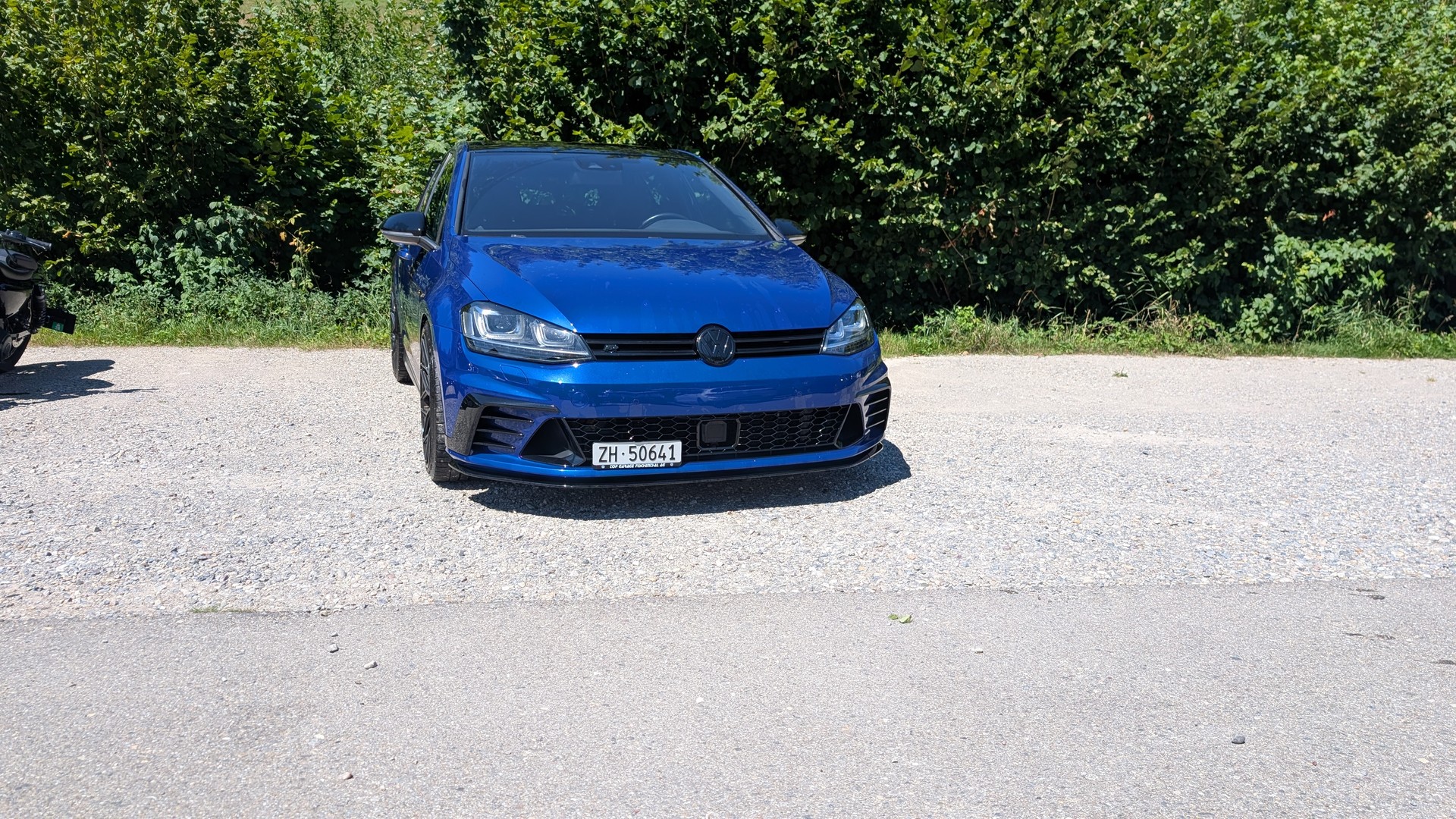 VW Golf 2.0 TSI R 4Motion DSG-image-1