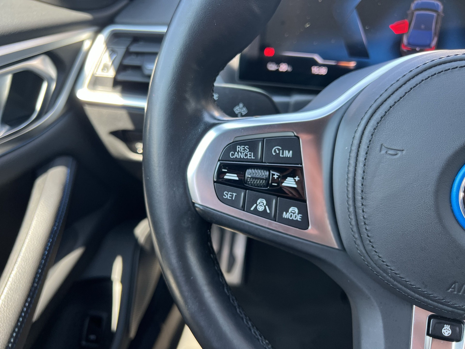 BMW i4 eDrive 40 M Sport-image-14