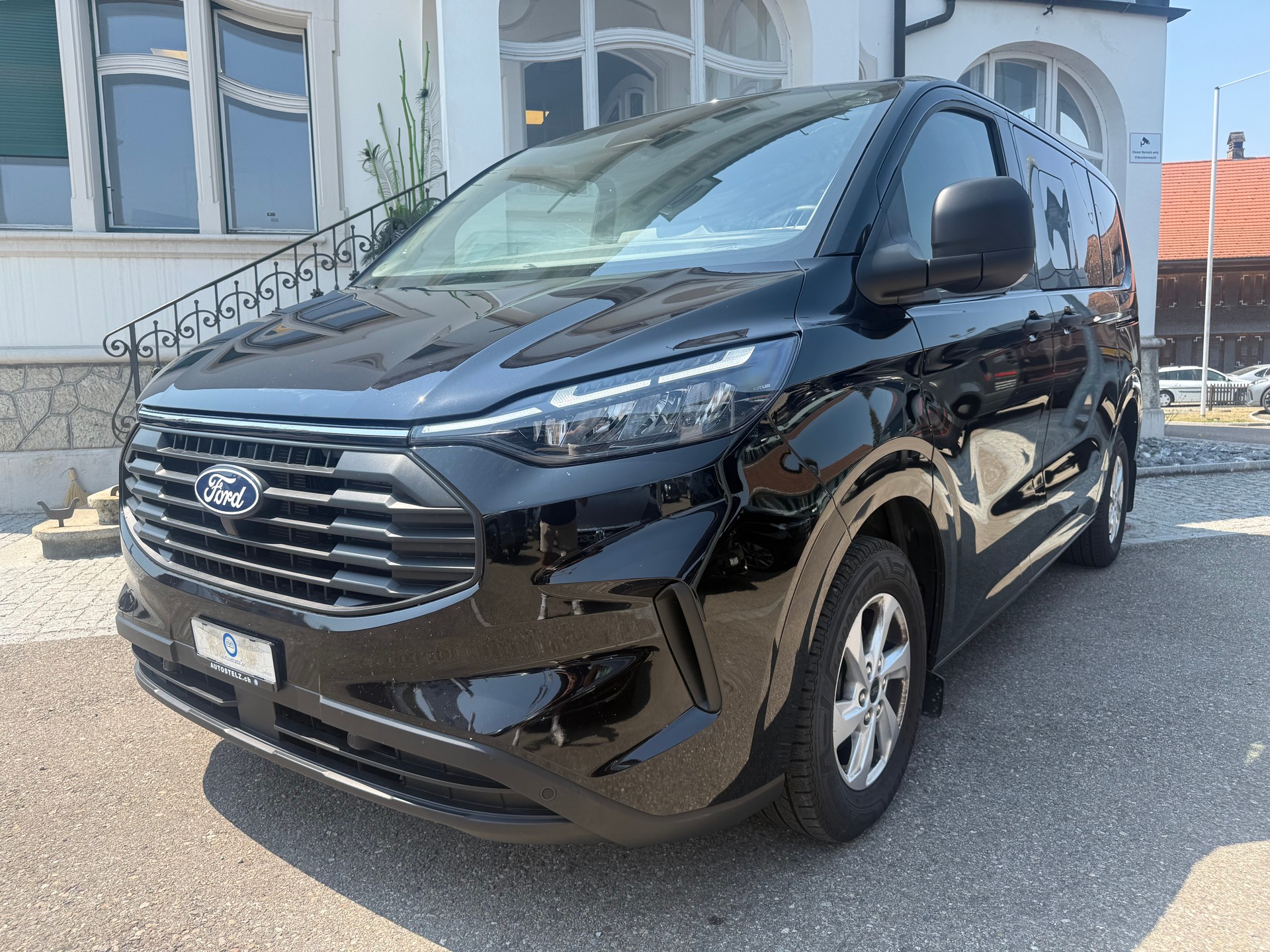 FORD Transit C Kombi 320 L1 2.0 EcoBlue 170 Trend-image-1