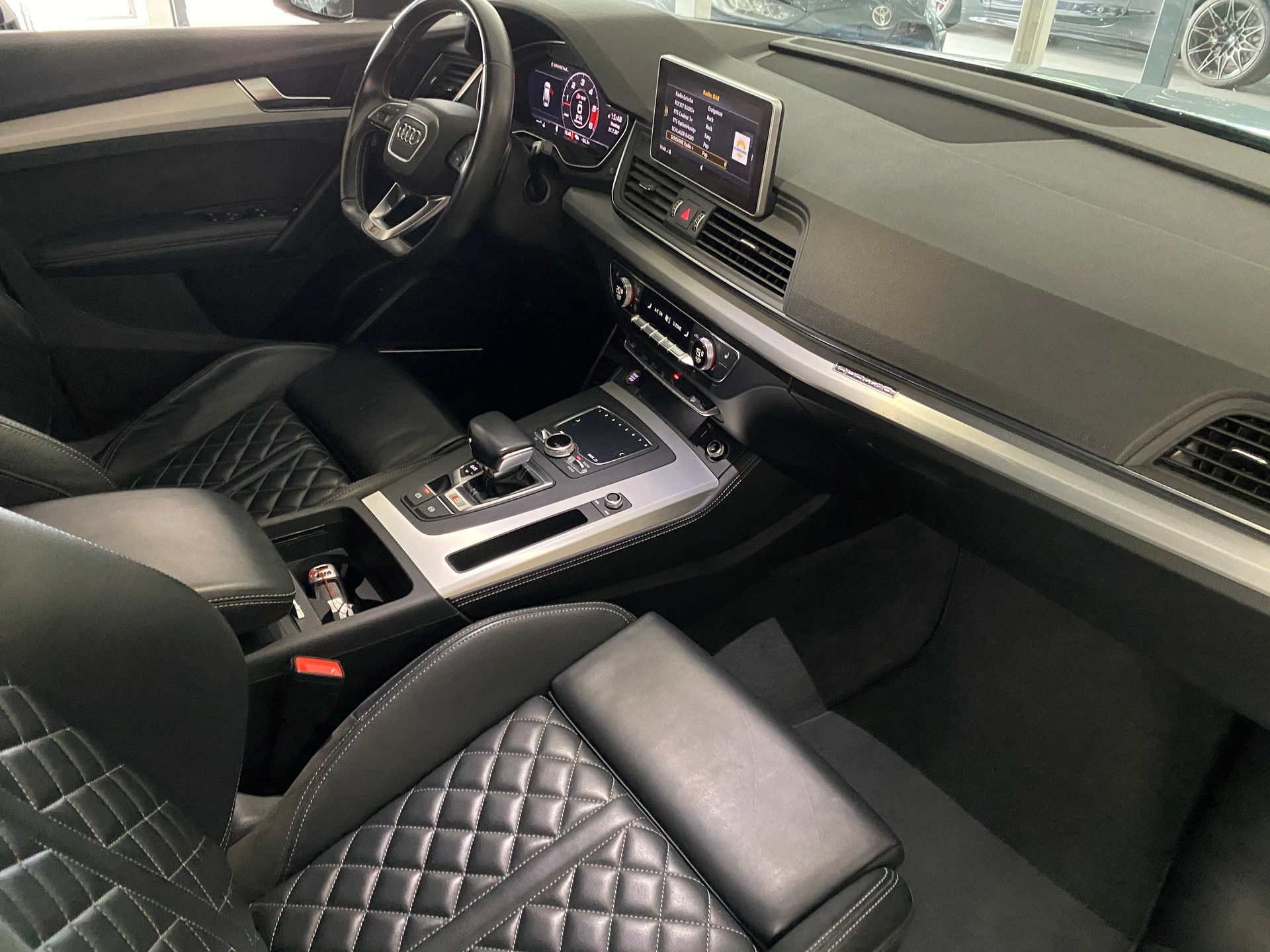 AUDI SQ5 TDI quattro tiptronic-image-8