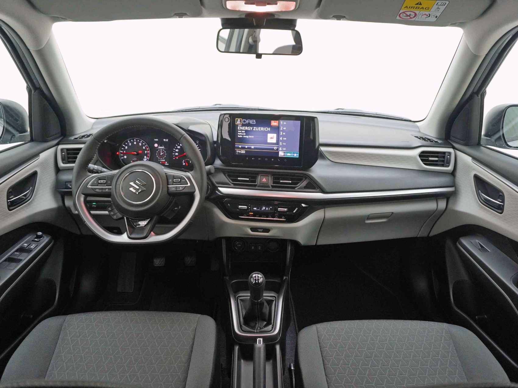 SUZUKI Swift 1.2 Sakura Top Hybrid 4x4-image-8