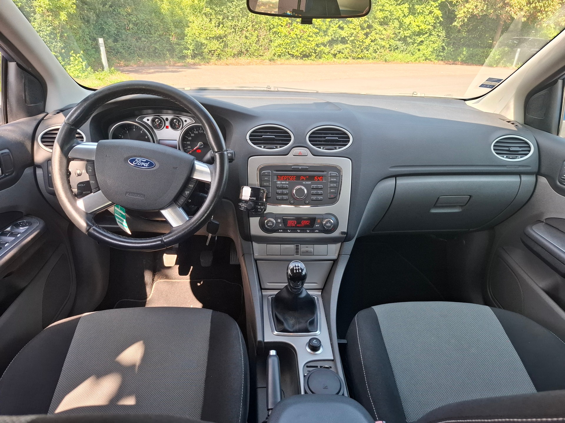 FORD Focus 1.6i VCT Carving-image-9