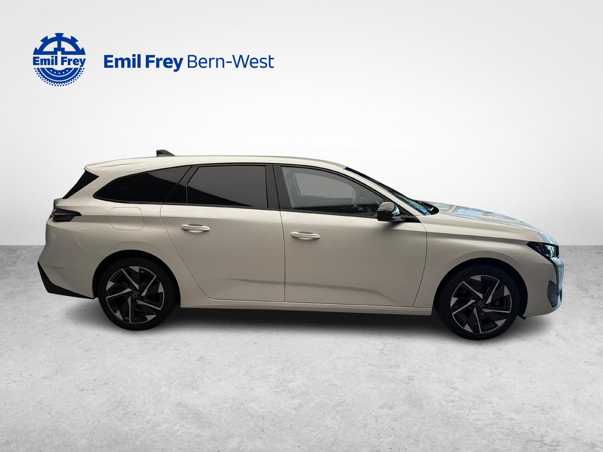 PEUGEOT 308 SW 1.2 PureTech Allure Pack-image-5