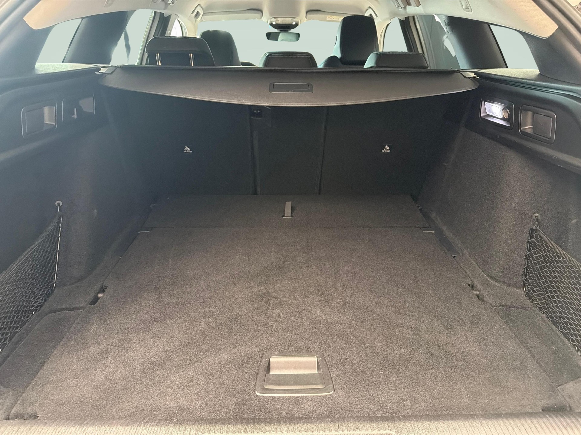 PEUGEOT 308 SW 1.2 PureTech Allure Pack-image-11