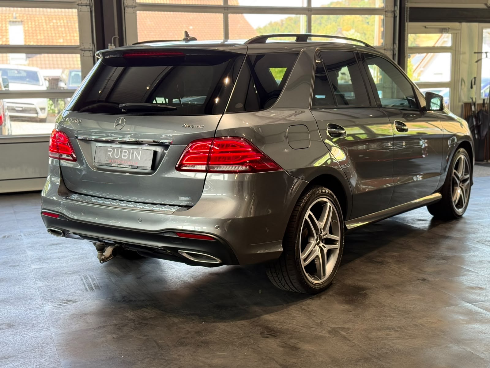 MERCEDES-BENZ GLE 350 d AMG Line 4Matic 9G-Tronic-image-7