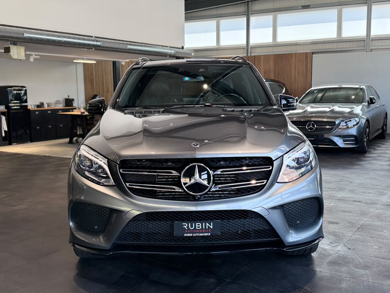 MERCEDES-BENZ GLE 350 d AMG Line 4Matic 9G-Tronic-image-10