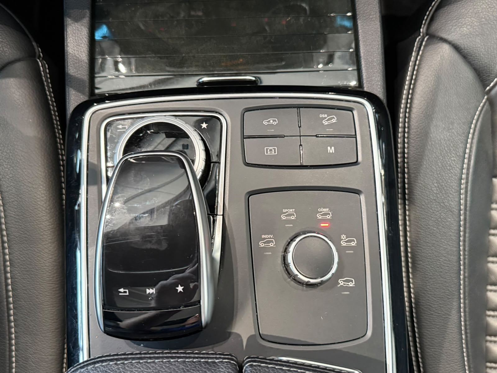 MERCEDES-BENZ GLE 350 d AMG Line 4Matic 9G-Tronic-image-20