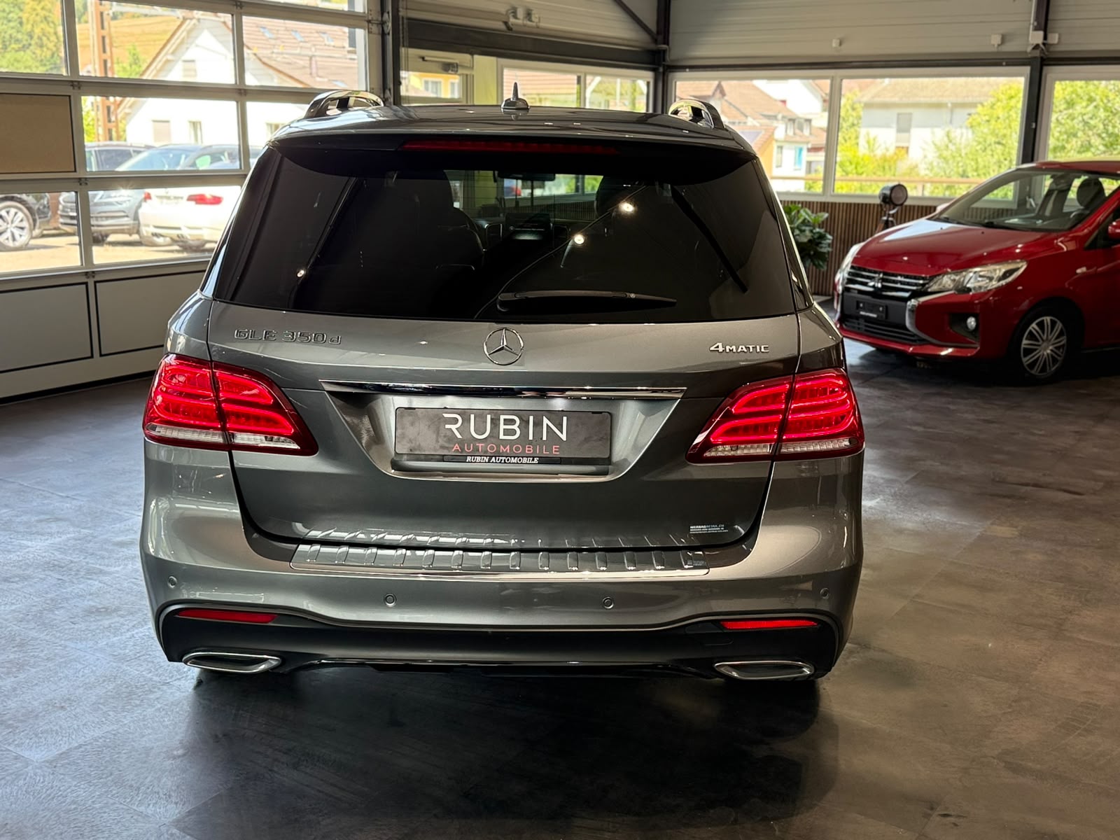 MERCEDES-BENZ GLE 350 d AMG Line 4Matic 9G-Tronic-image-3
