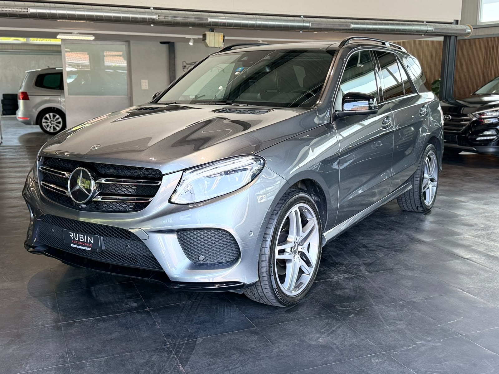MERCEDES-BENZ GLE 350 d AMG Line 4Matic 9G-Tronic-image-0