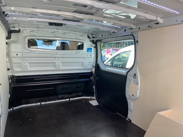 RENAULT Trafic 2.0 Blue dCi 150 Advance L2H1 EAG EN-image-5