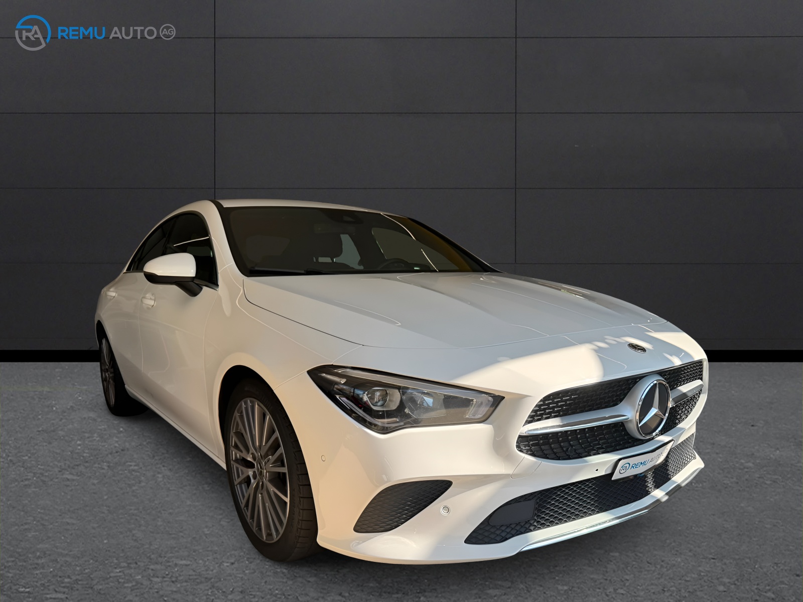 MERCEDES-BENZ CLA 200 d Progressive 8G-DCT