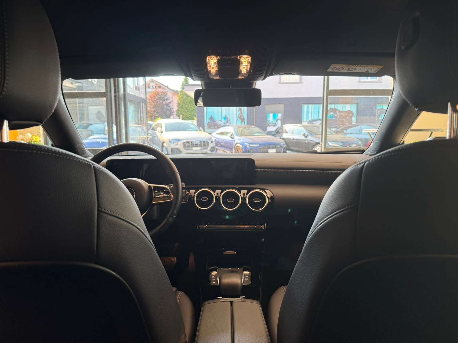 MERCEDES-BENZ CLA 200 d Progressive 8G-DCT-image-18