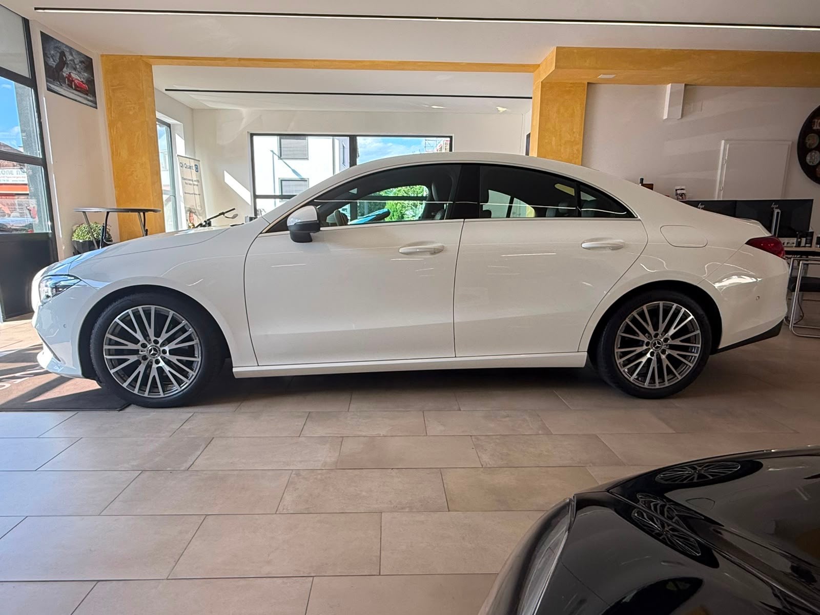 MERCEDES-BENZ CLA 200 d Progressive 8G-DCT-image-6