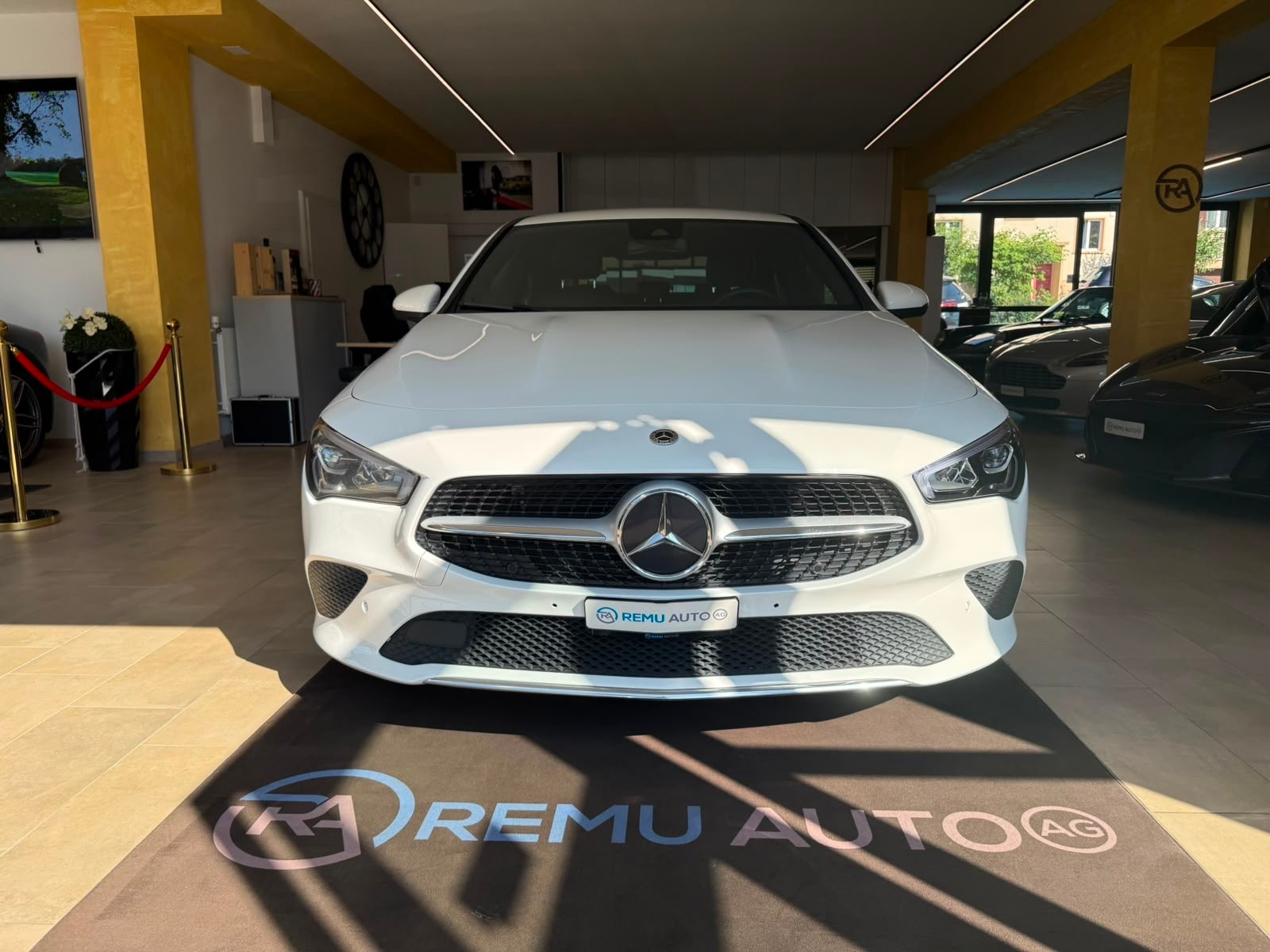 MERCEDES-BENZ CLA 200 d Progressive 8G-DCT-image-8