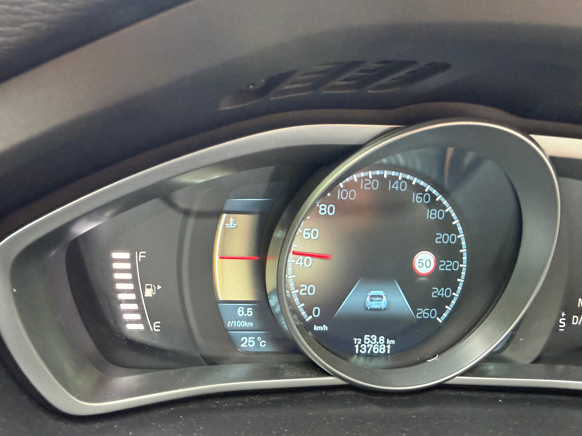 VOLVO 2.5 T5 Summum AWD S/S-image-1