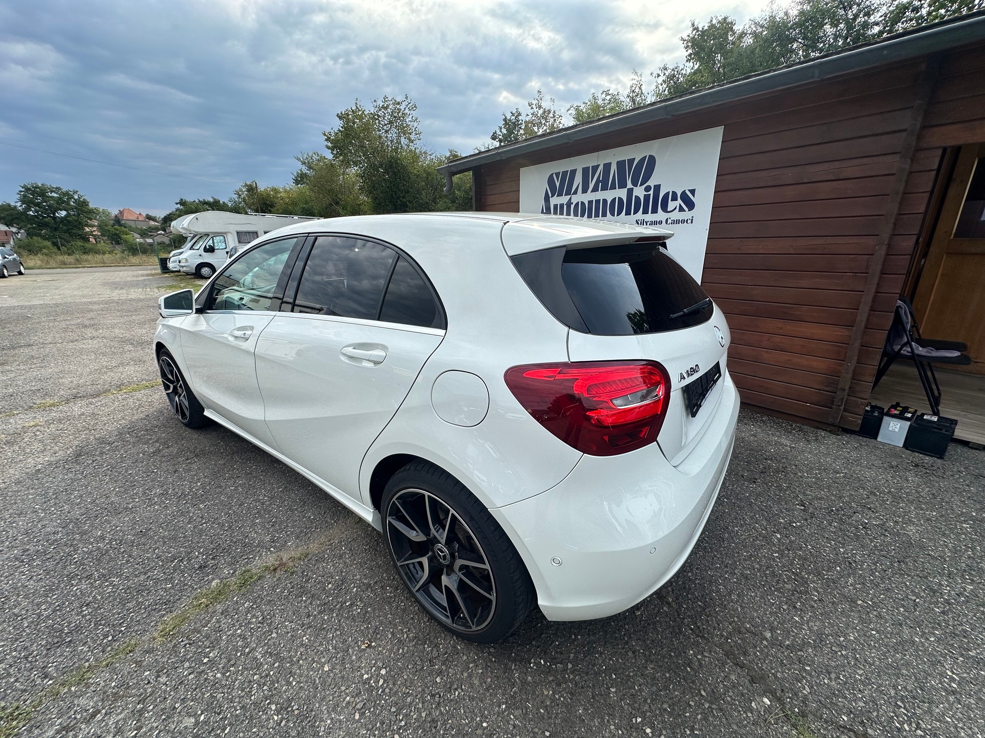 MERCEDES-BENZ A 180 Style 7G-DCT-image-6
