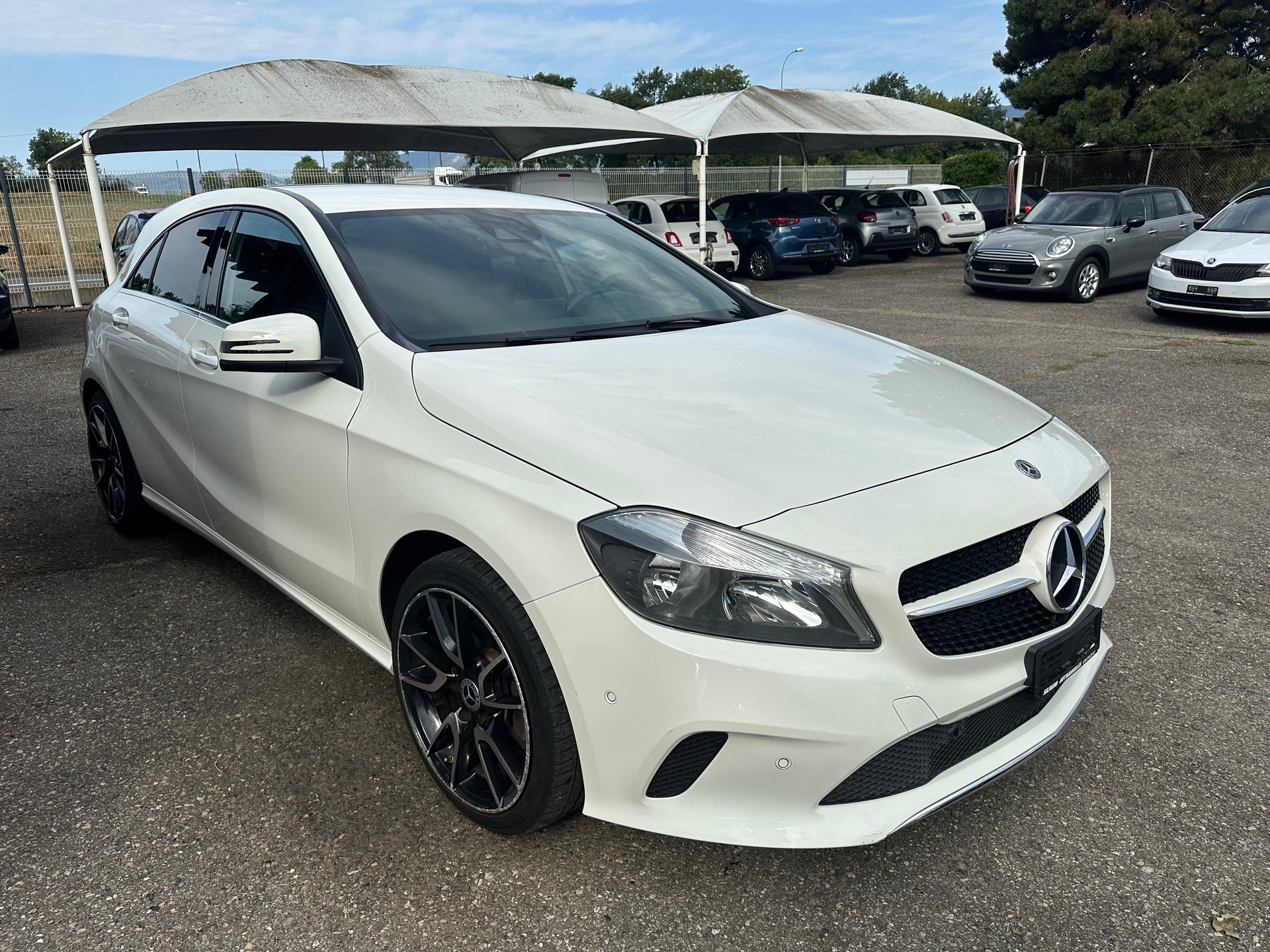 MERCEDES-BENZ A 180 Style 7G-DCT-image-2