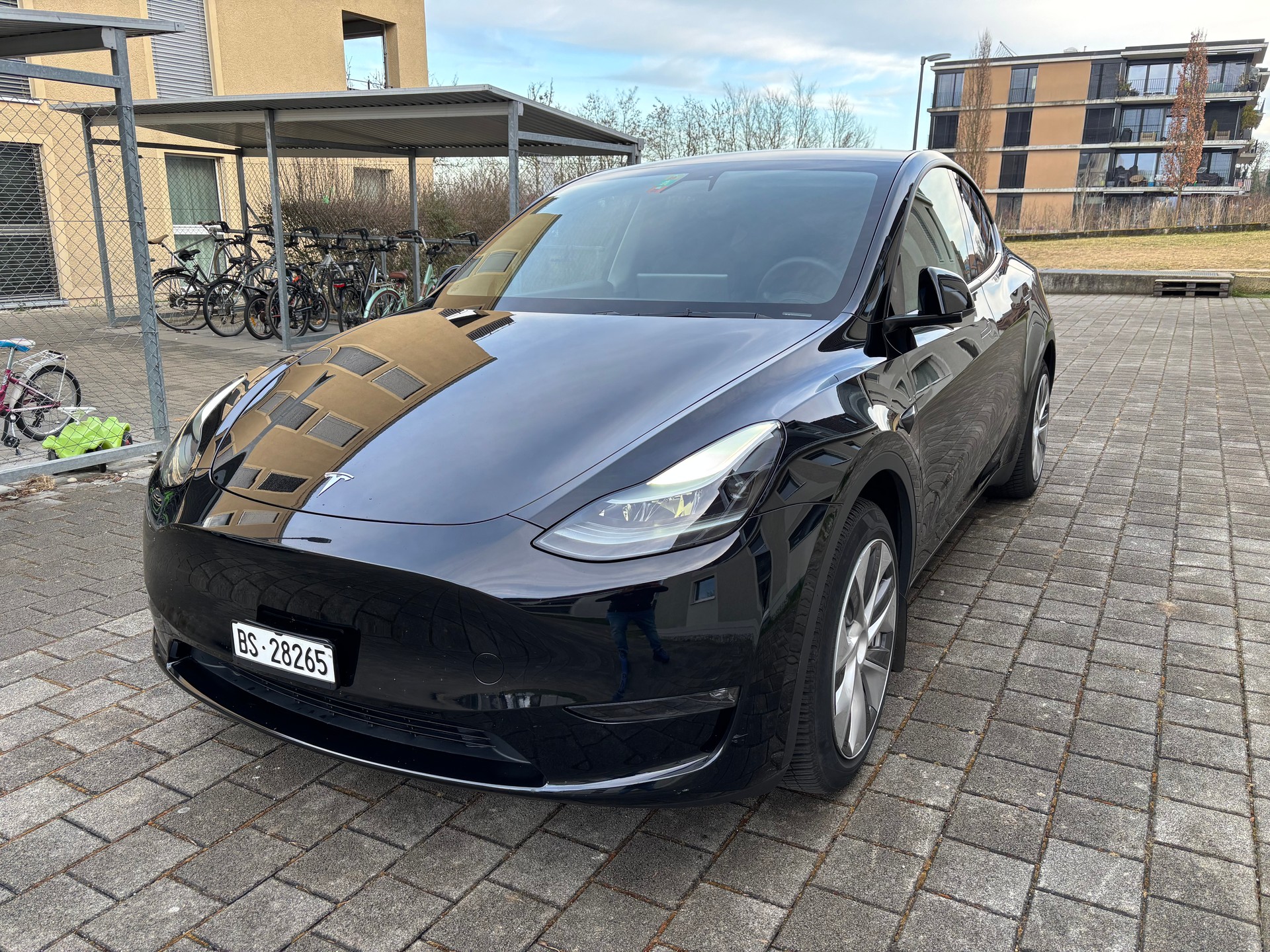 TESLA Long Range D-image-15