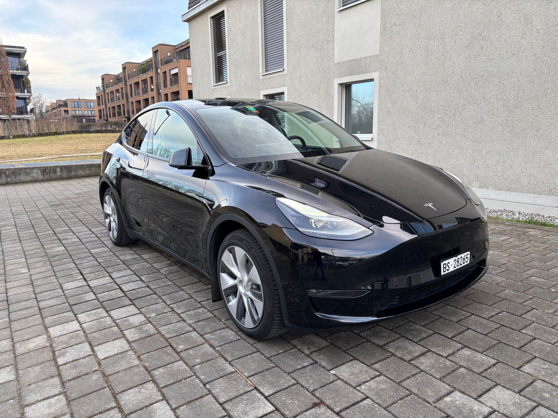 TESLA Long Range D