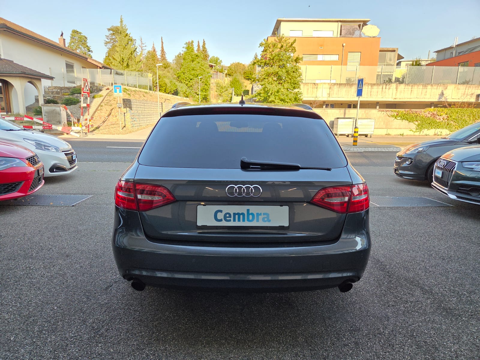 AUDI A4 Avant 2.0 TFSI quattro s-tronic-image-3