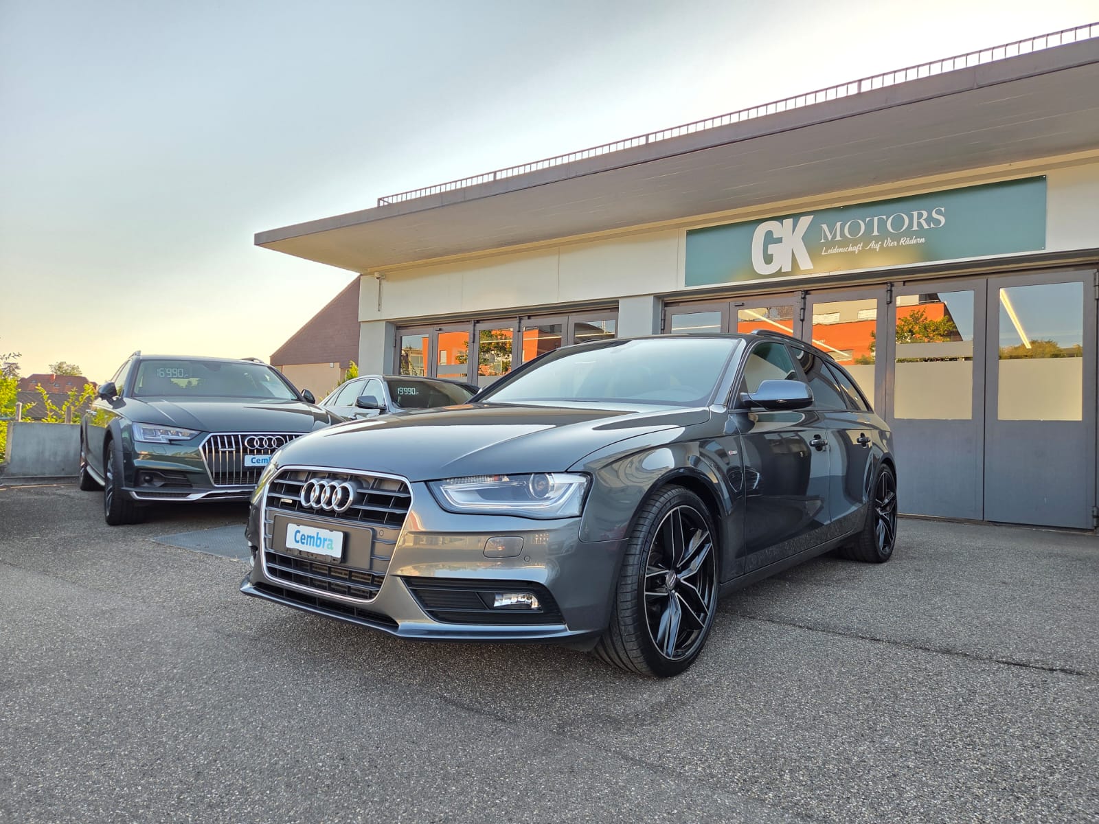 AUDI A4 Avant 2.0 TFSI quattro s-tronic-image-0
