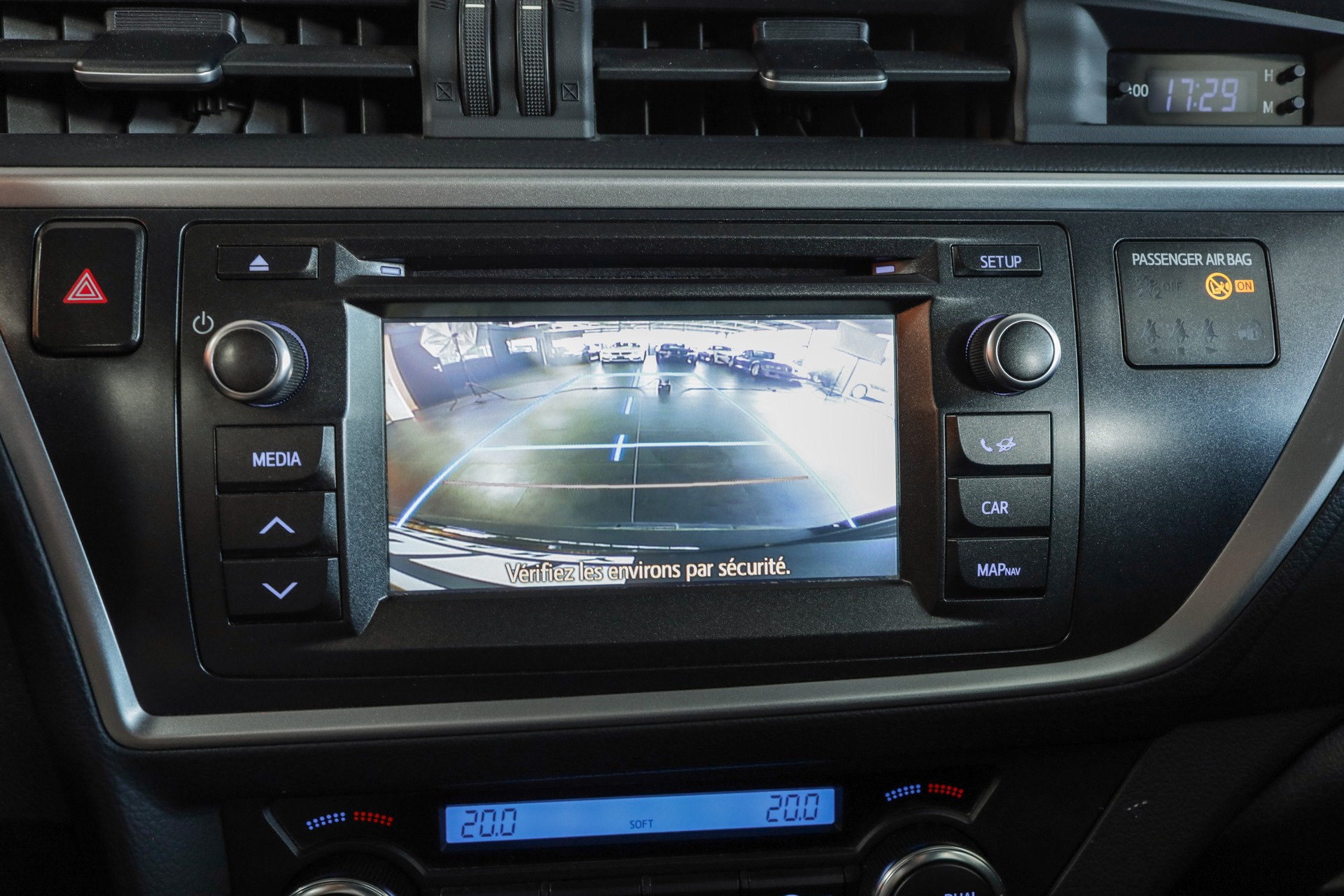 TOYOTA Auris Touring Sports 1.8 16V HSD Linea Sol-image-16