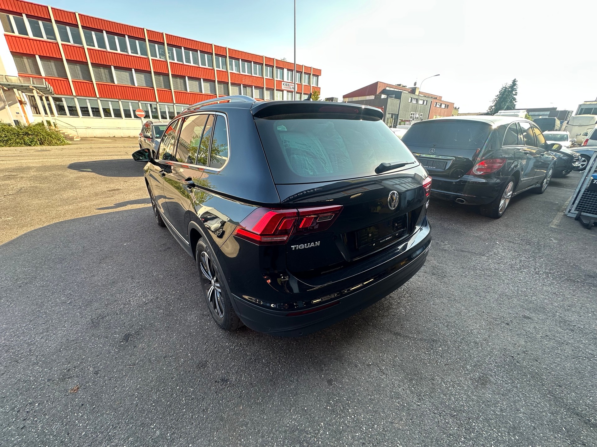VW Tiguan 2.0 TDI SCR Highline 4Motion DSG-image-5