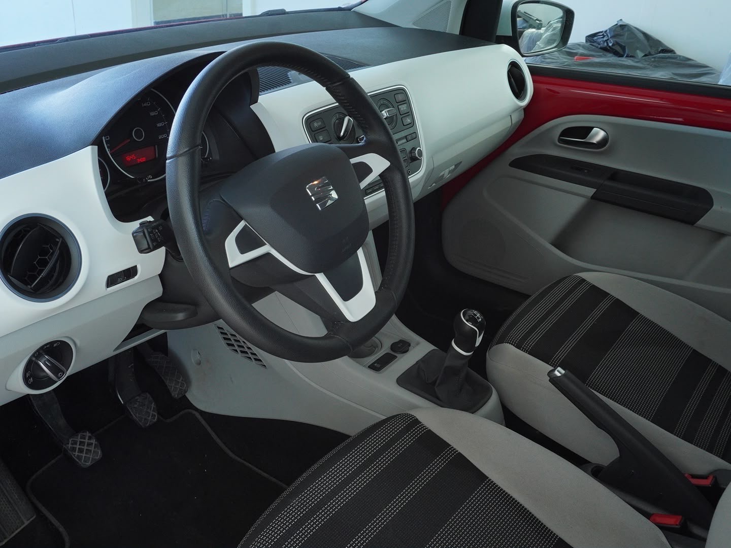 SEAT Mii 1.0 Style Eco-showroom-element-2