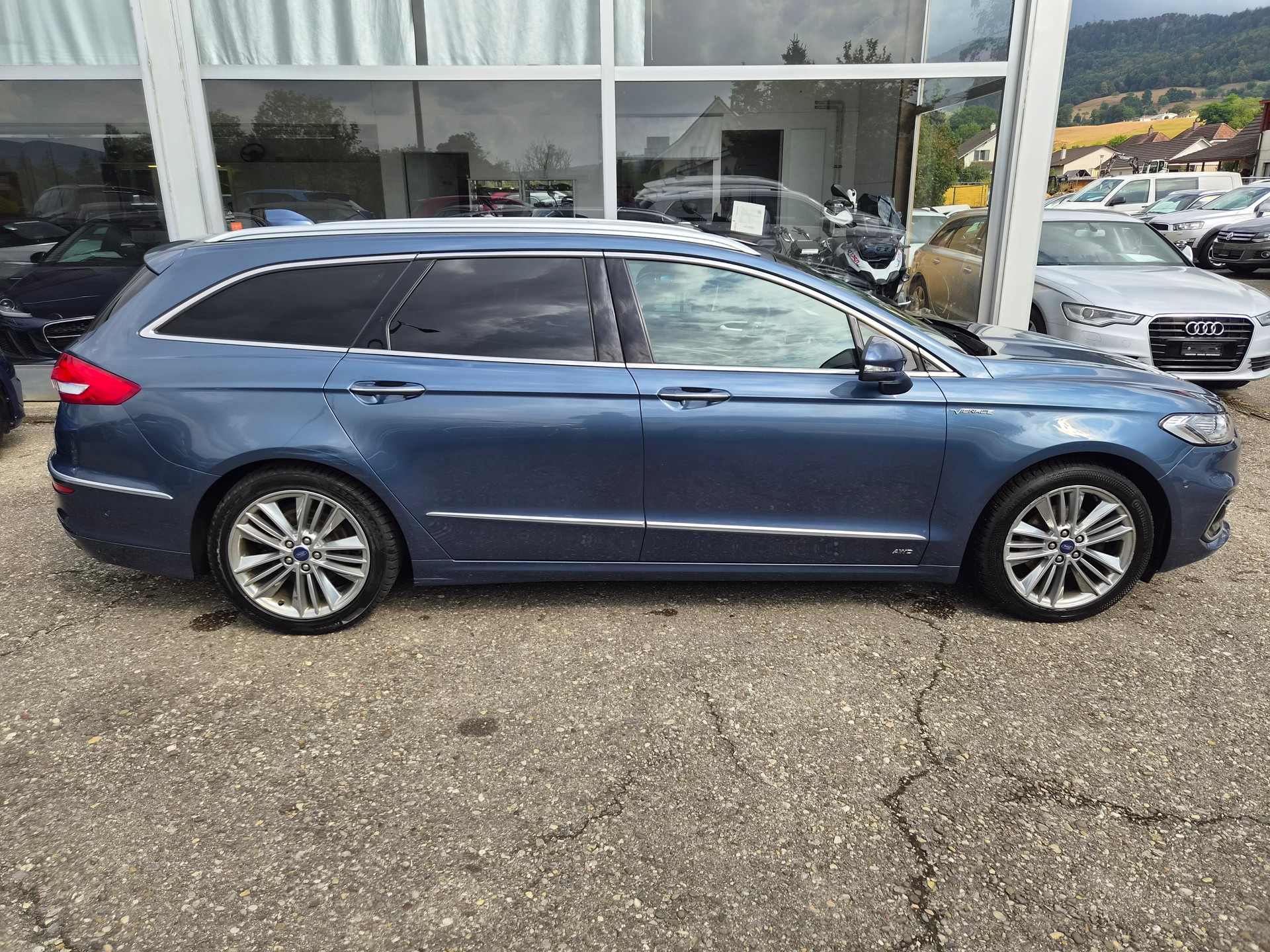 FORD Mondeo 2.0TDCi AWD Vignale Automatik-image-6