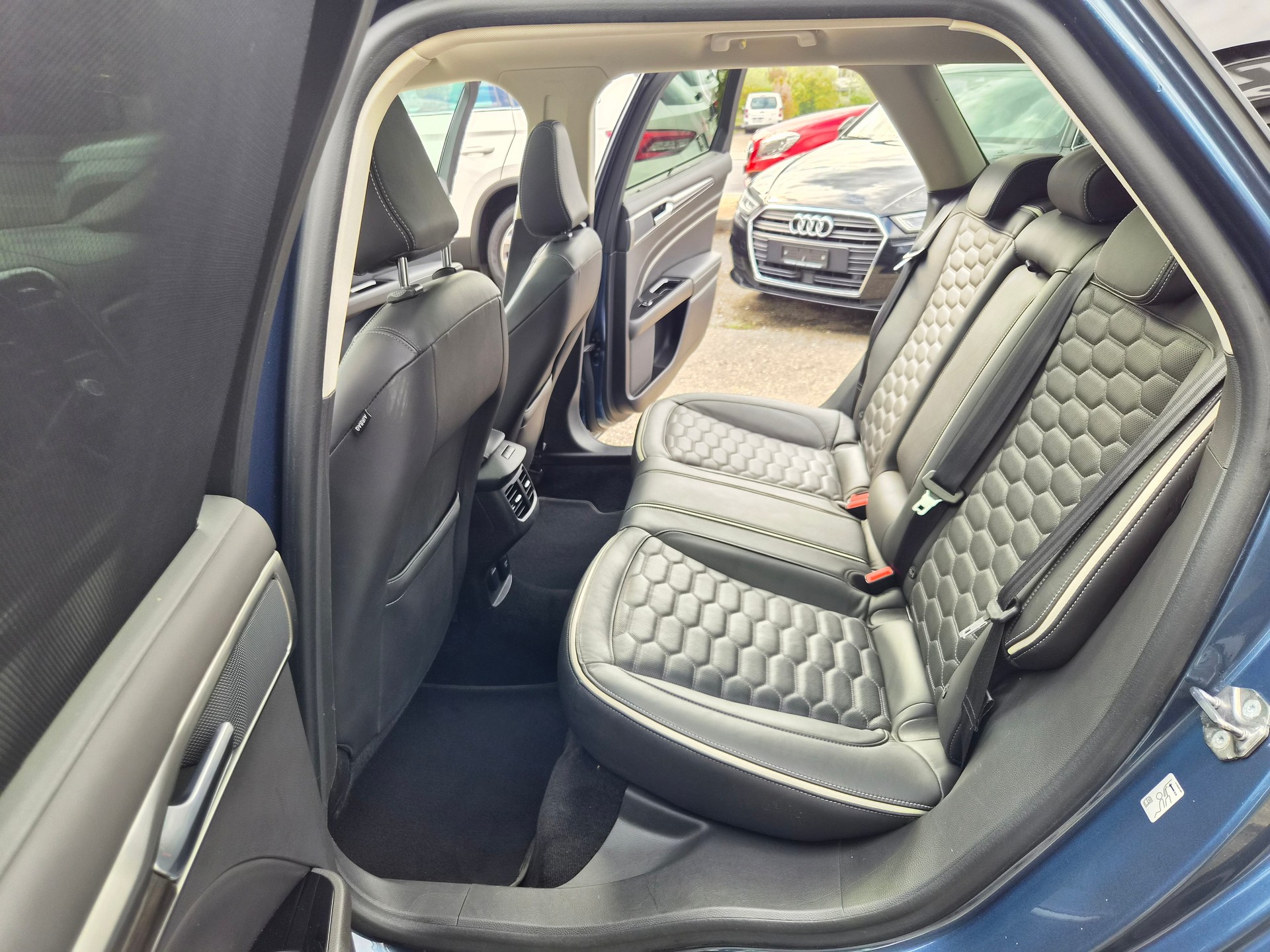 FORD Mondeo 2.0TDCi AWD Vignale Automatik-image-8
