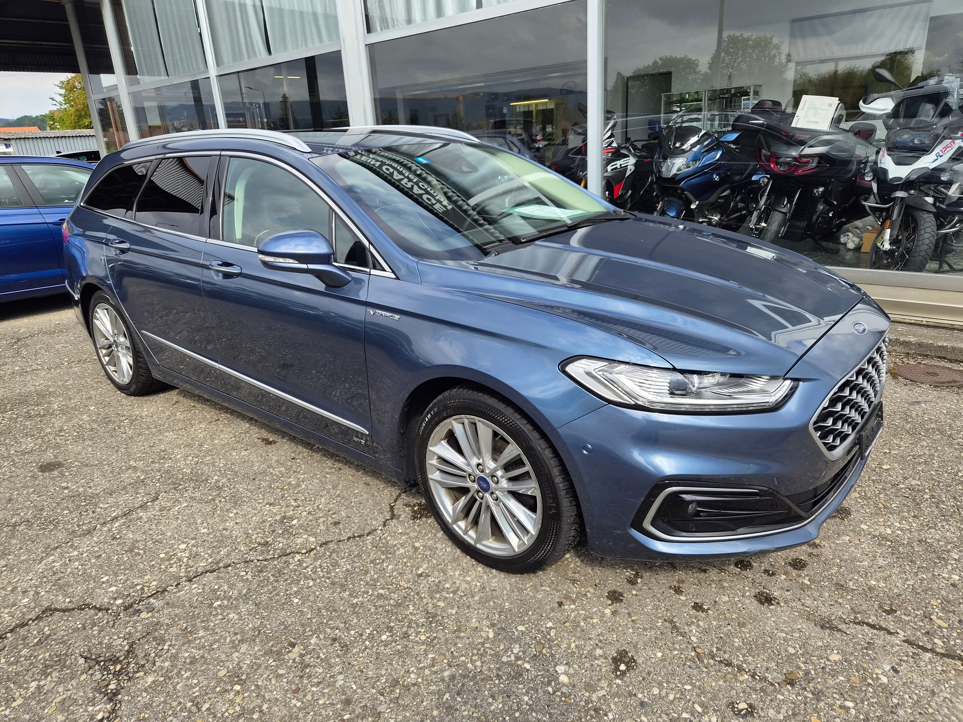 FORD Mondeo 2.0TDCi AWD Vignale Automatik-image-0