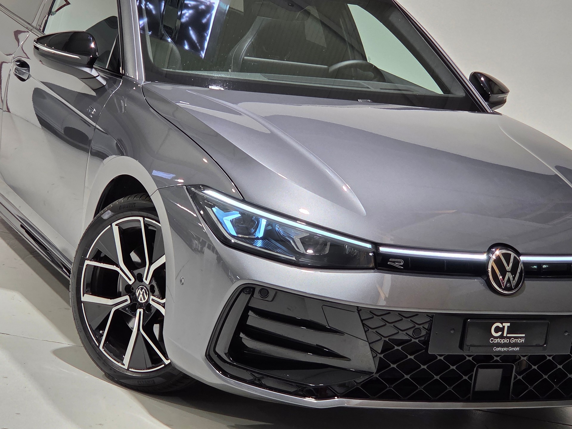 VW Passat Variant 2.0 TSI Signature Black Style evo4 R-Line 4 Motion DSG-image-28