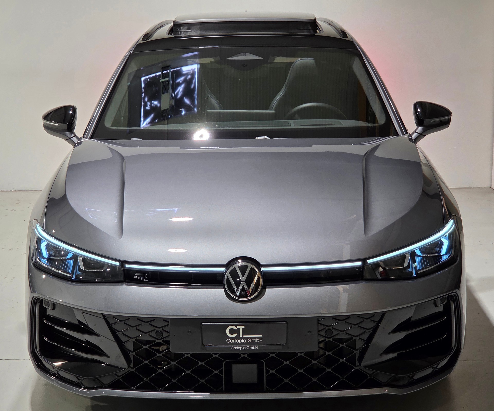VW Passat Variant 2.0 TSI Signature Black Style evo4 R-Line 4 Motion DSG-image-27