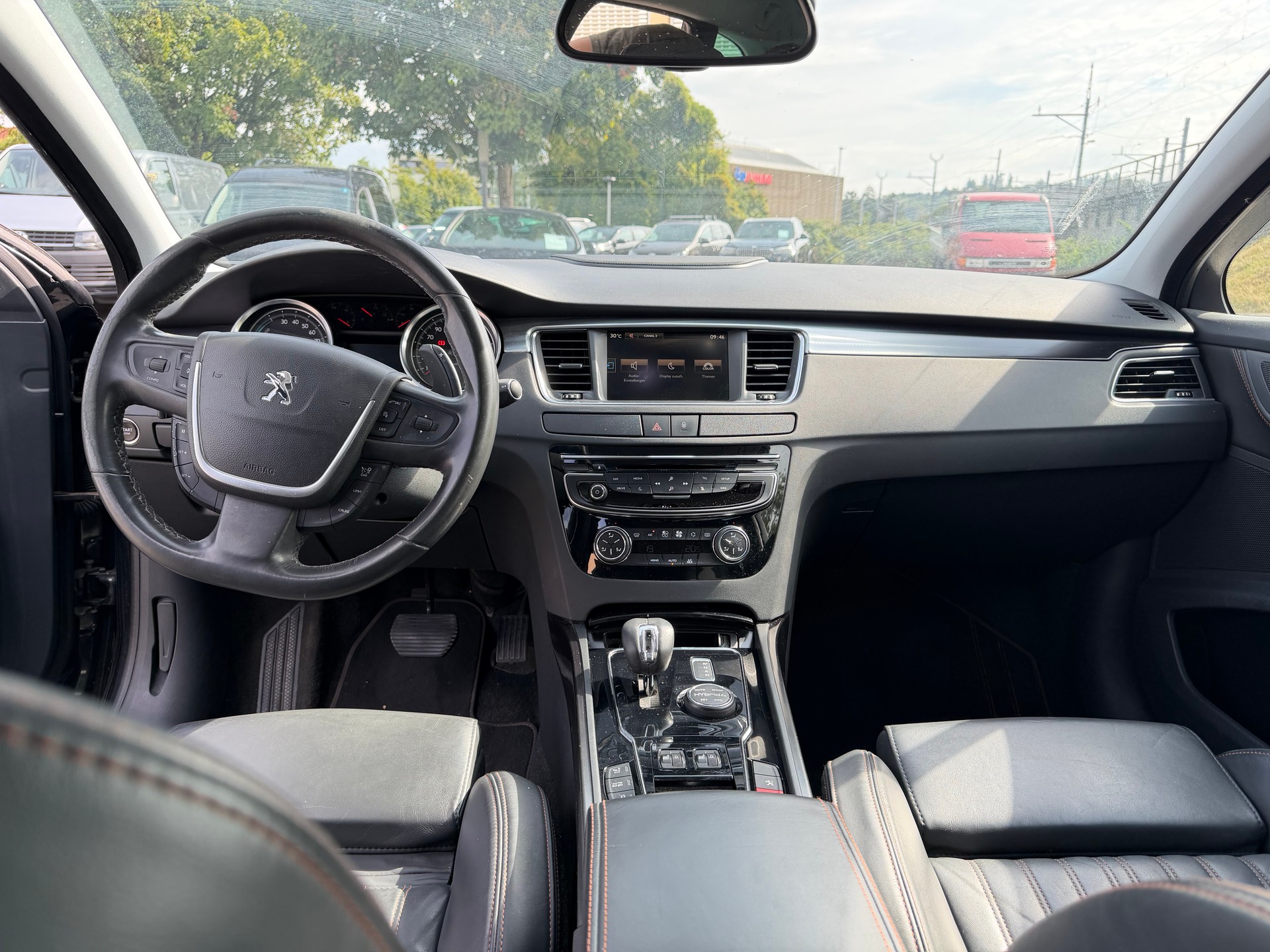 PEUGEOT 508 RXH 2.0 HDI Hybrid4 ETG6-image-8