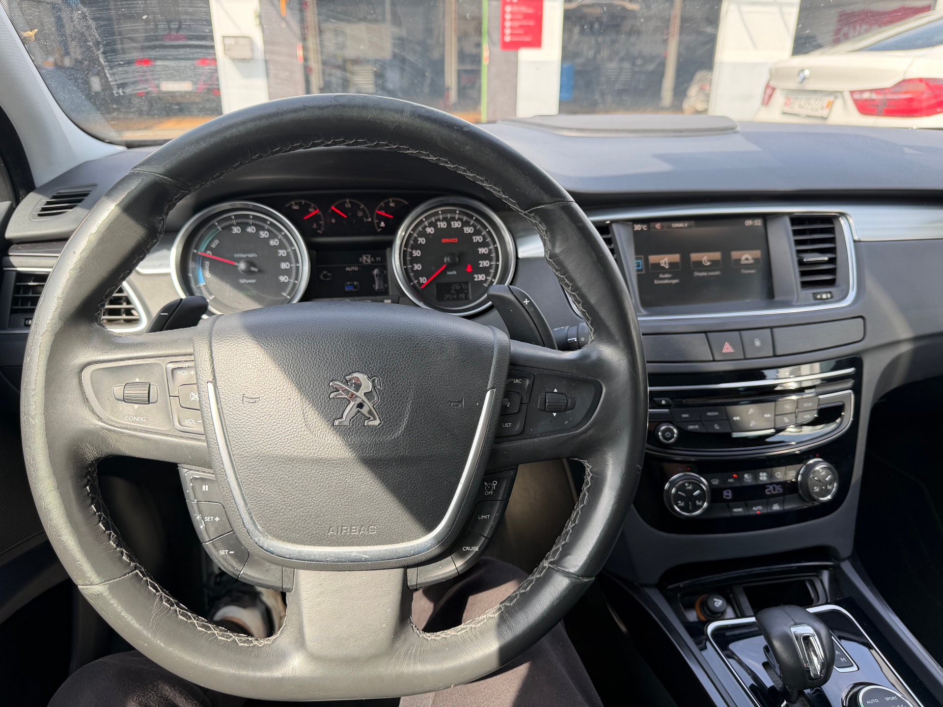PEUGEOT 508 RXH 2.0 HDI Hybrid4 ETG6-image-10