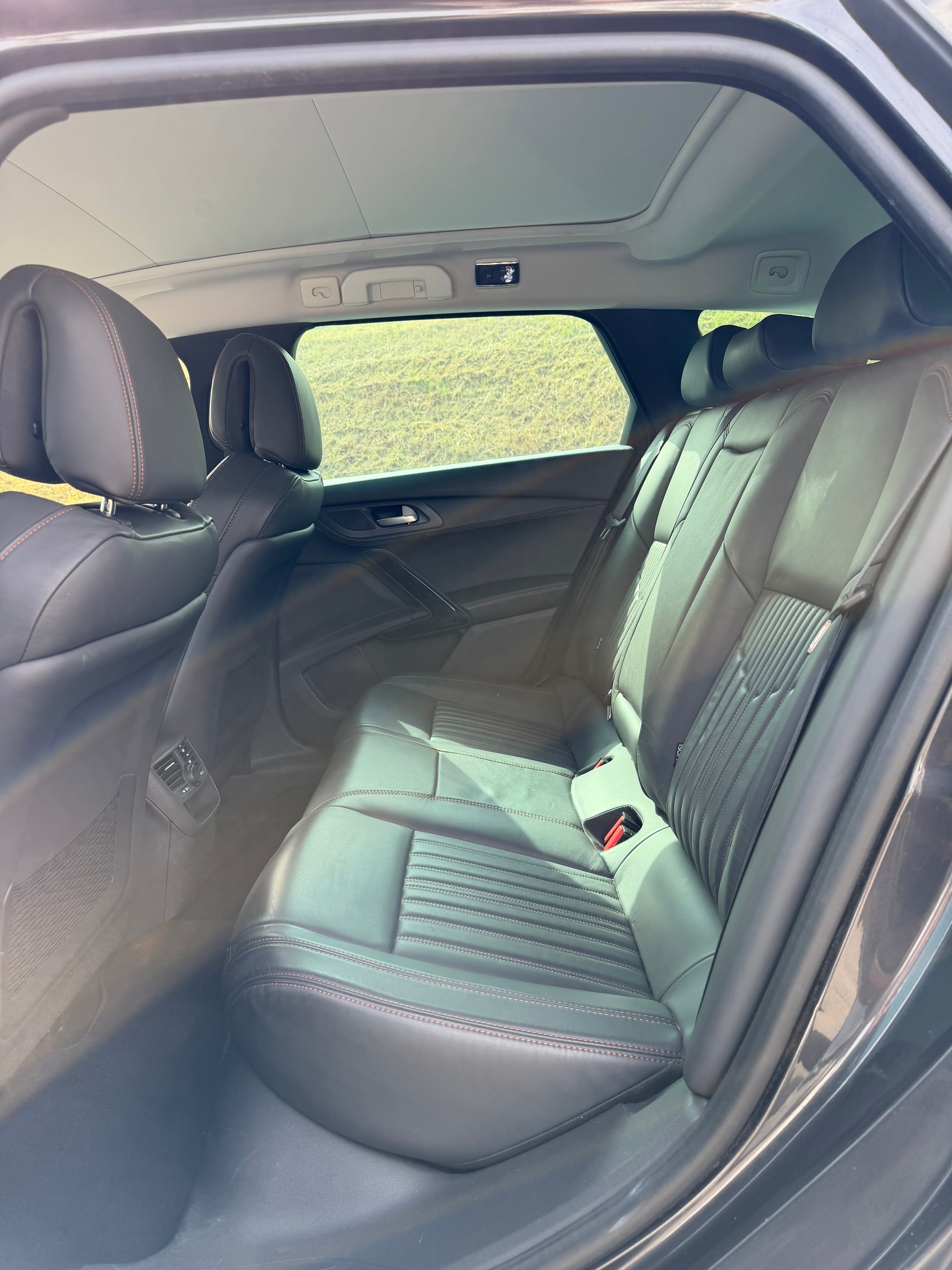 PEUGEOT 508 RXH 2.0 HDI Hybrid4 ETG6-image-13