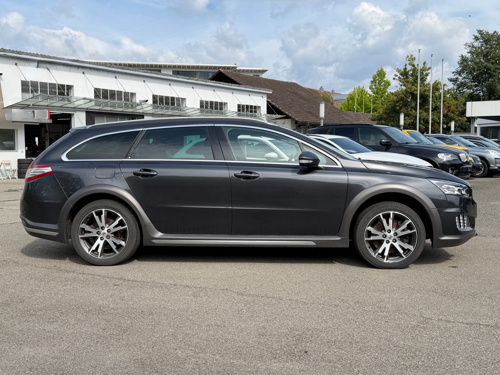 PEUGEOT 508 RXH 2.0 HDI Hybrid4 ETG6-image-1
