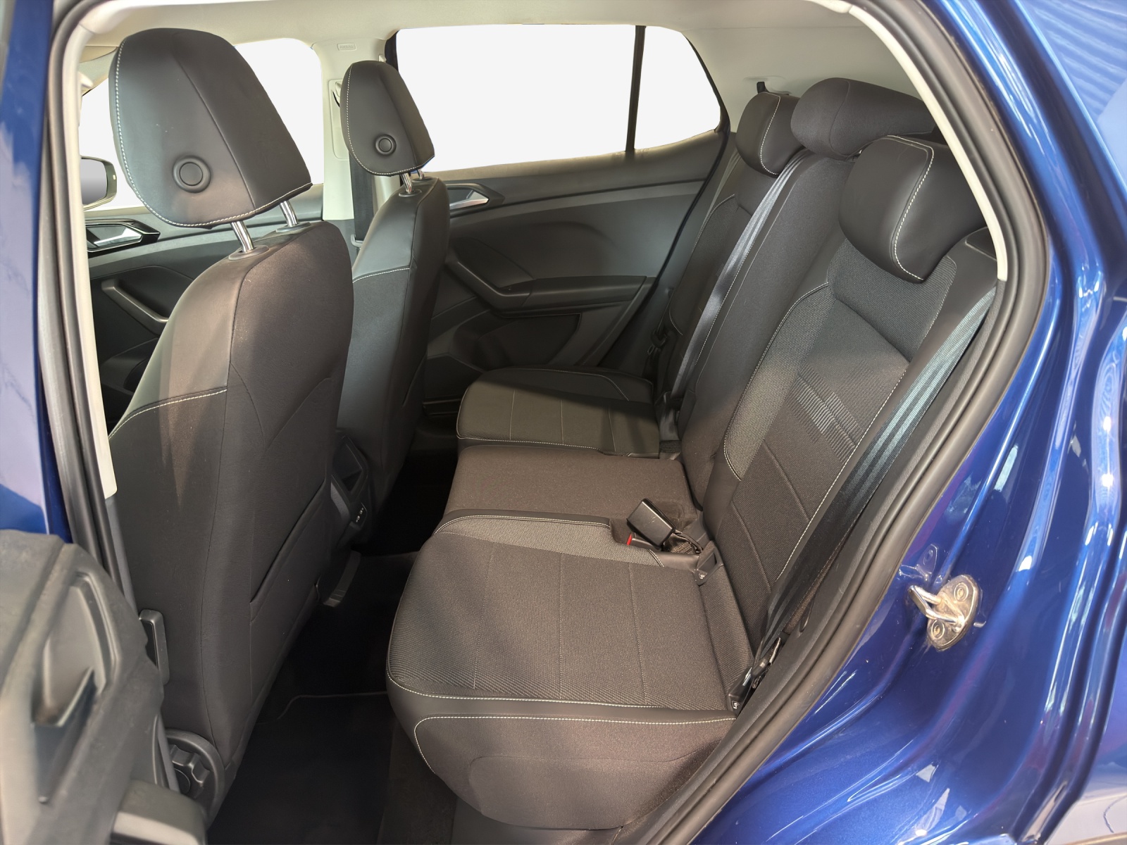 VW T-Cross 1.0 TSI Life Selection DSG-image-11
