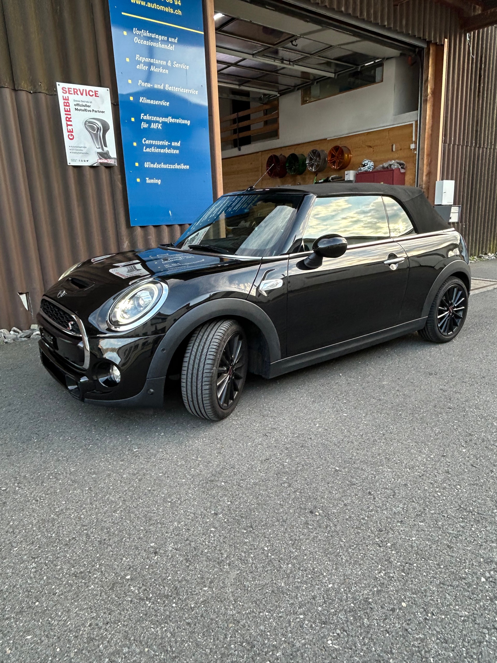 MINI Cooper S Brighton Cabriolet DKG-image-3