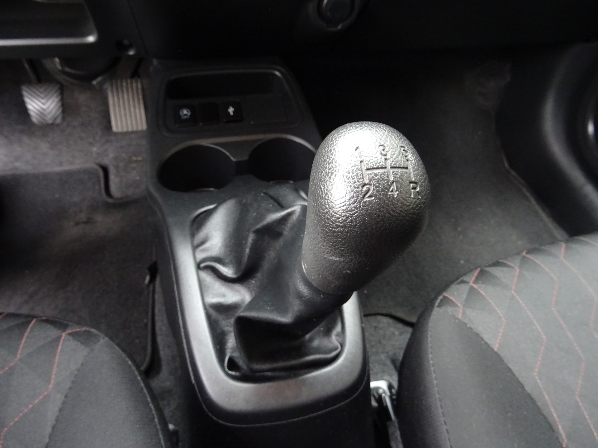 MITSUBISHI Space Star 1.2 Pure-image-7