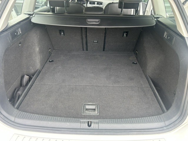 VW Golf 1.8 TSI Alltrack 4Motion-image-8