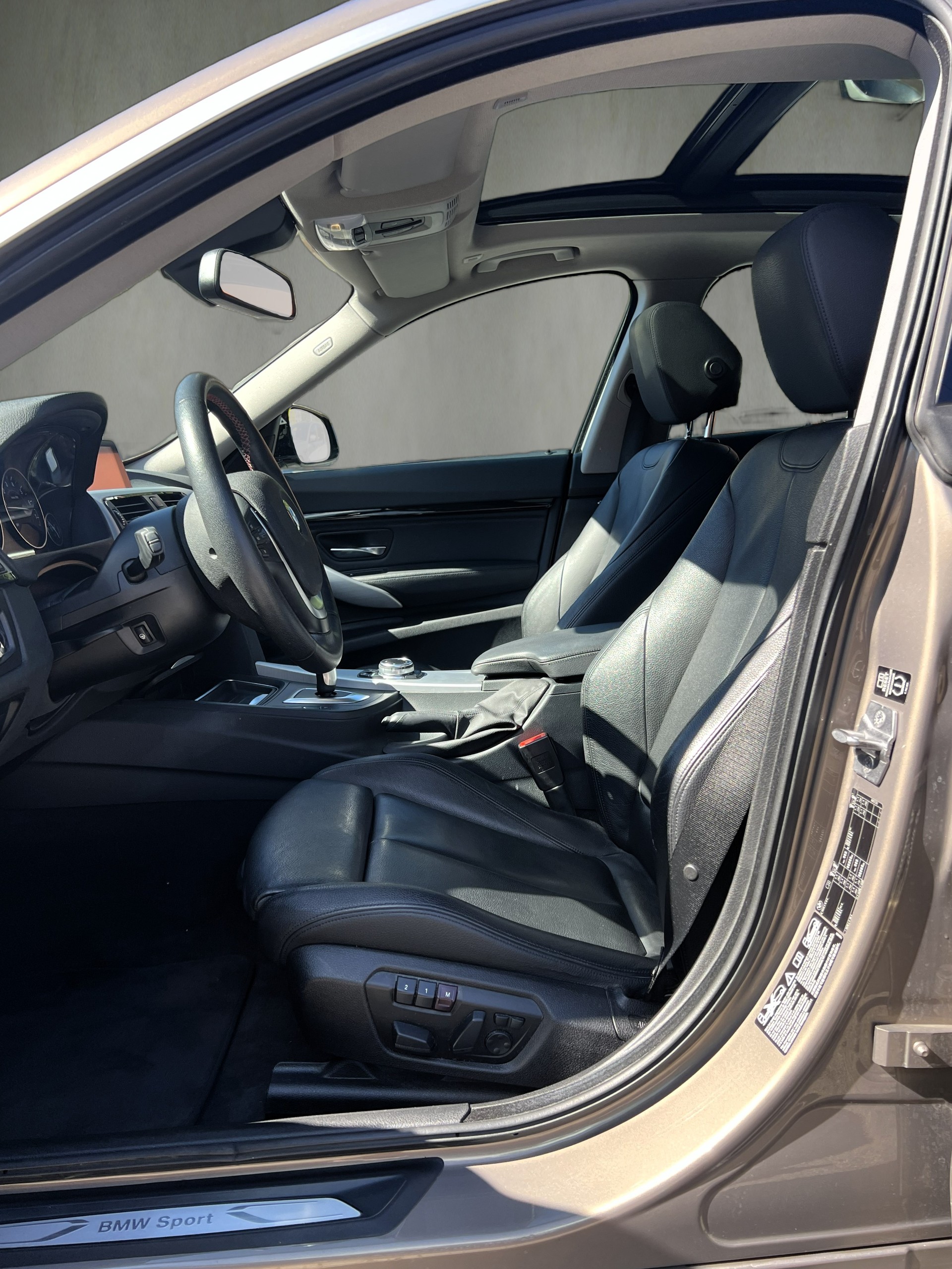 BMW 335i GT xDrive Sport Line Steptronic-image-14