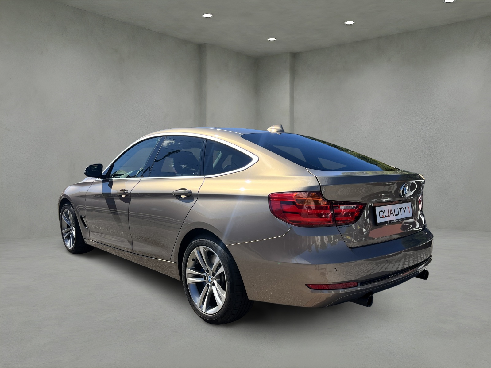 BMW 335i GT xDrive Sport Line Steptronic-image-2