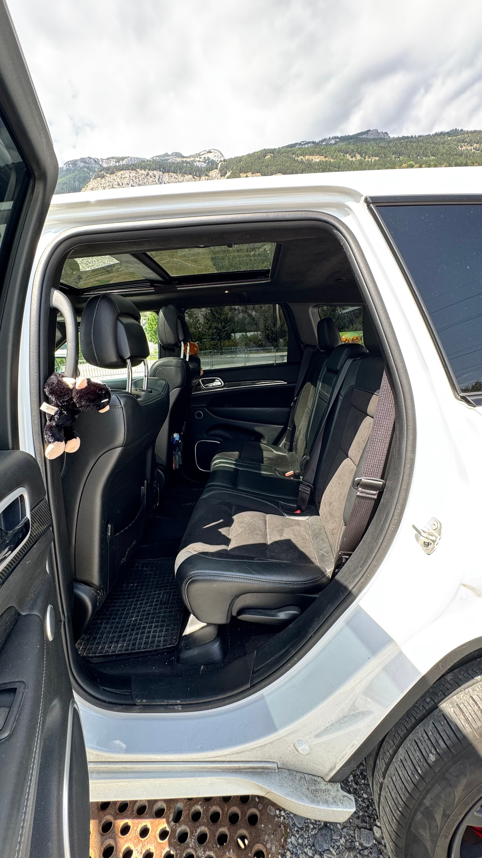 JEEP 6.4 V8 HEMI SRT8-image-11