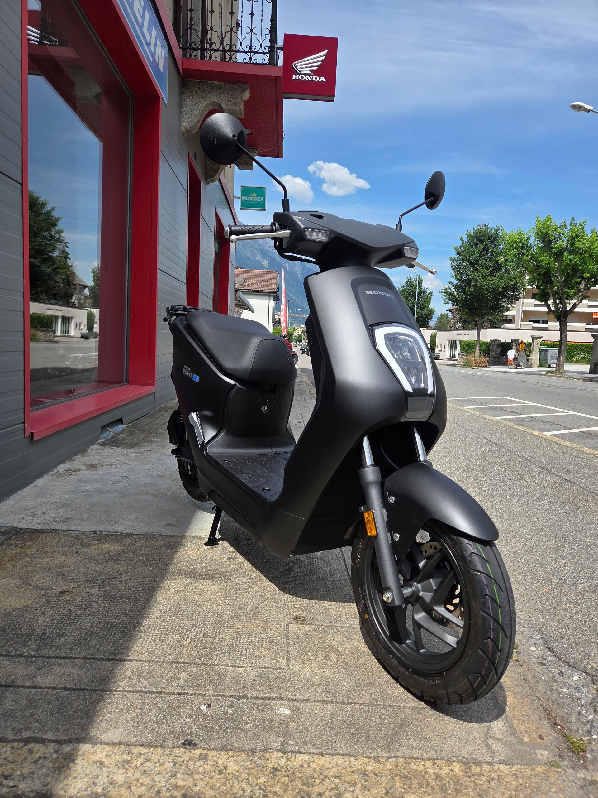 HONDA EM1-E